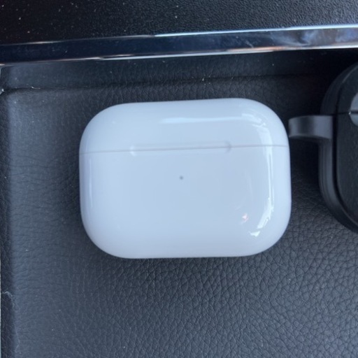Apple AirPods Pro 美品　箱あり　おまけ付き　値下げしました