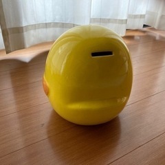 貯金箱の画像