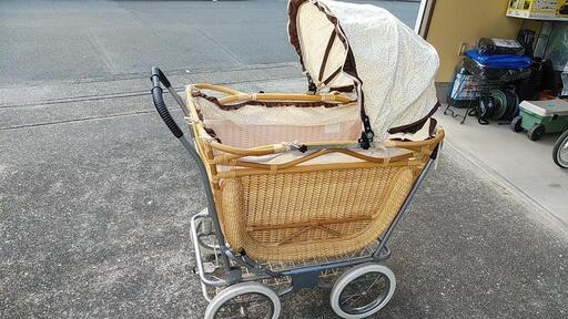 乳母車　籐　美品