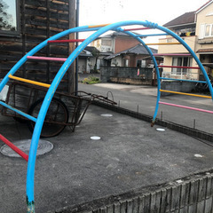 うんてい