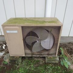 昭和の古いエアコン差し上げますの画像
