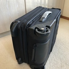 パスファインダー未使用スーツケース2万円。取りに来て頂ける方希望。の画像