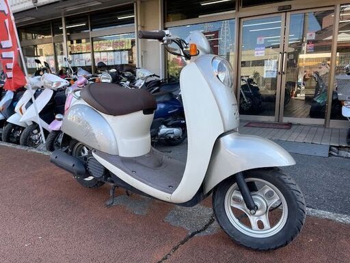 NO.4071　クレアスクーピーｉ（ＣＲＥＡ ＳＣＯＯＰＹｉ）水冷４サイクルエンジン　デジタルメーター　シルバー＆ホワイト　☆彡