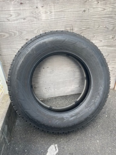 積載車　トラック　スタッドレス　タイヤ　215/70R17.5 118/116L 6本セット