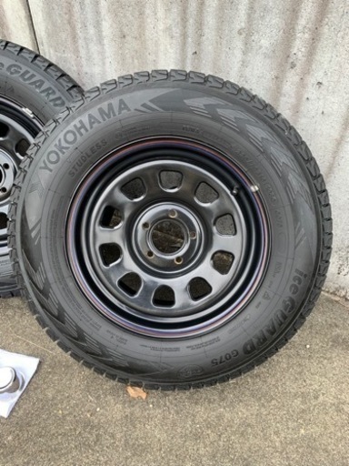 スタッドレス　ヨコハマ　iceGUARD G057 デリカD5 225/70R16