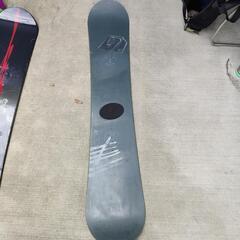 BURTONの板＋1枚 0円で譲ります