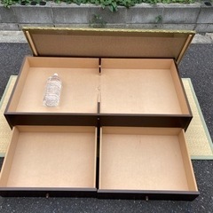 収納家具の画像