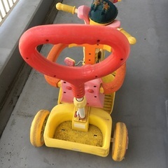 アンパンマンの三輪車の画像