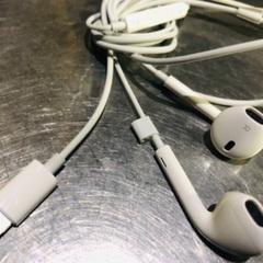 🎧アップル純正 ライトニングイヤホンの画像