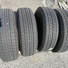 スタッドレスタイヤ175/70R14
