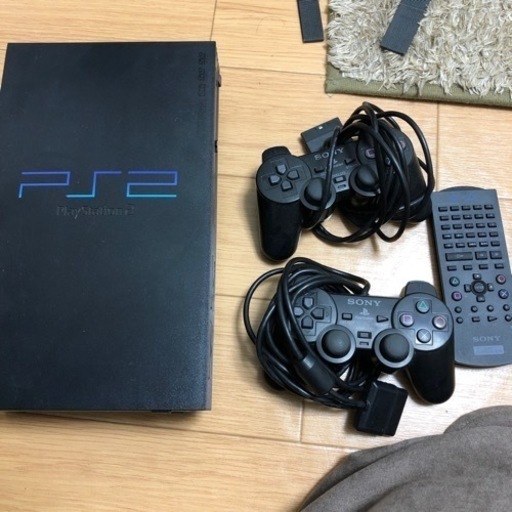 お取引き決まりました！　PS2  コントローラー2個付き