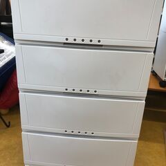 プラスチック収納ケース