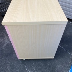 勉強机の収納の画像