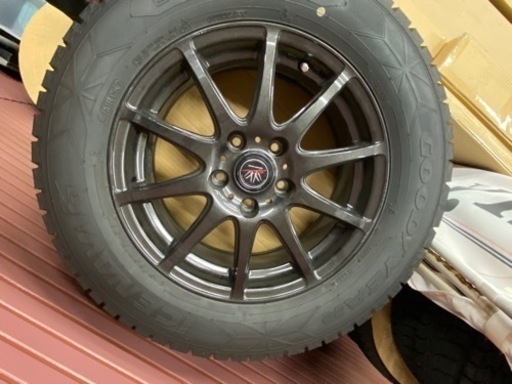 スタッドレスタイヤ16インチ４本セット