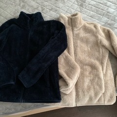 受渡者決定　UNIQLO ユニクロ　フリース　Lサイズ 紺色とベージュ
