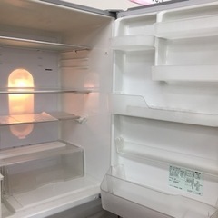Panasonic（パナソニック）の冷蔵庫2013年製（NR-C37BM）です。【トレファク東大阪店】 Panasonic（パナソニック）の冷蔵庫2013年製（NR-C37BM）です
