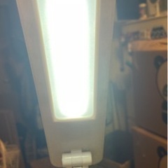 11/16引渡予定　LED デスクライトの画像