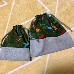 体操着袋　給食袋　恐竜柄セット