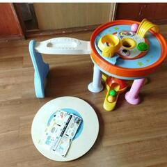 子供テーブル、つかまり立ち補助器？