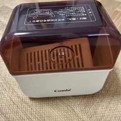 コンビ　除菌じょうず　レンジ用哺乳瓶消毒ケース　の画像