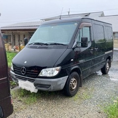 ベンツ　移動販売　キャンパー　車中泊