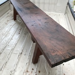 昔の長椅子、丈夫な作り