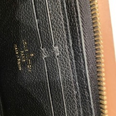 LUIS VUITTON 財布