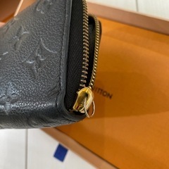 LUIS VUITTON 財布