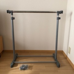 高さ伸縮パイプハンガー  サイドバー付き　キャスター付の画像