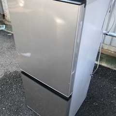 【2ドア冷蔵庫】2019年製☆傷•ヘコミ数箇所あり☆えこりっちは...