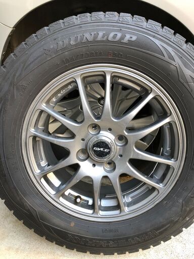 取引決まりました。ダンロップウインターマックス185/70R14 スタットレスタイヤ&アルミホイール&ナット