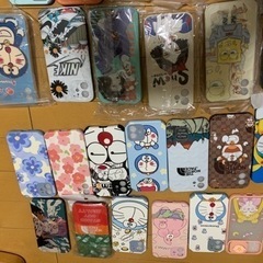 新品未使用 ケータイケース　iphone12 条件付き無料の画像