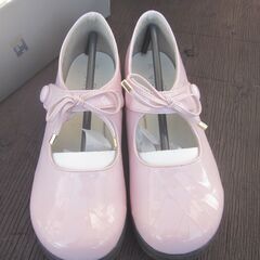 女の子の発表会用のピンクの靴の画像
