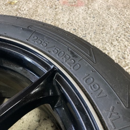?255/50R20 3分山ラジアルタイヤ、アルミセット