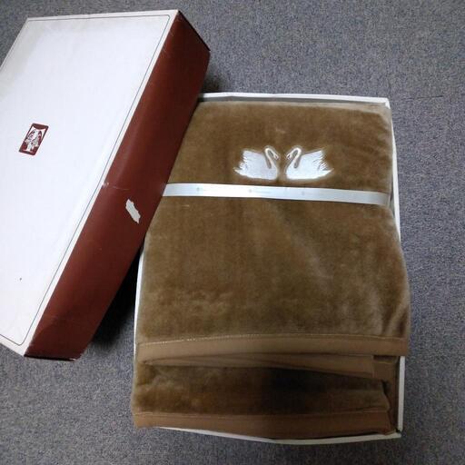 ✣お話中✨新品✨ 毛布　②　高島屋　茶系　スワン