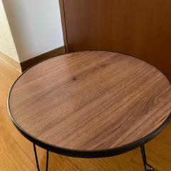 テーブル