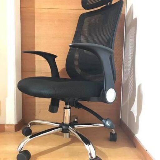 【新品同様】ヘッドレスト付 オフィスチェア（黒）