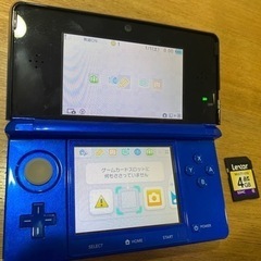 ニンテンドー3DS 本体とSDカード付き！の画像