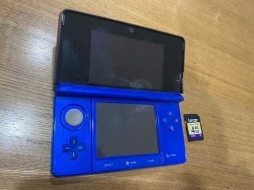ニンテンドー3DS 本体とSDカード付き！
