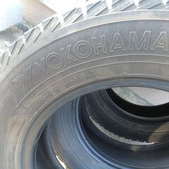 スタッドレスタイヤ　ヨコハマ　アイスガード１４５/８０R１３　３本の画像