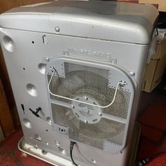 ダイニチ 石油ファンヒーター 灯油入りの画像