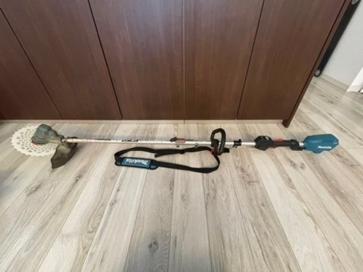 マキタ　草刈り機　バッテリー式　中古　※取引決定