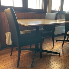 無垢材ダイニングテーブル　カフェテーブル