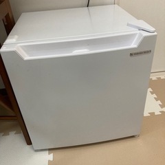 小型冷蔵庫