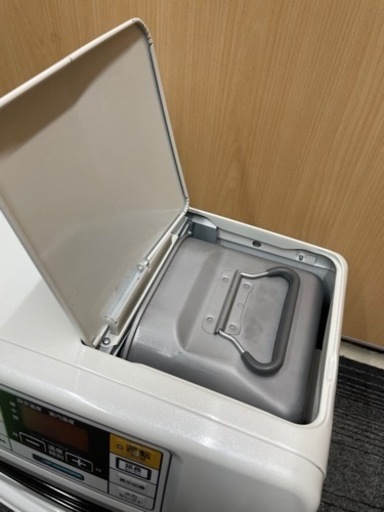 GM759【中古美品】灯油 石油ストーブ 2017年製 FH-ST3617BY 白 リサイクルショップ　ケイラック朝霞田島店　ケイラック　埼玉県　朝霞市　田島　和光市　志木市　新座市　富士見市　ふじみ野市　三芳町　戸田市　蕨市　さいたま市(岩槻以外)　川越市　所沢市　上尾市　東京都　板橋区　練馬区　清瀬市