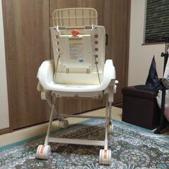 Coｍbi ハイローチェア　プールアンベベNR-1　新品着せ替えリバーシブルクッション付きの画像