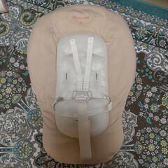 Coｍbi ハイローチェア　プールアンベベNR-1　新品着せ替えリバーシブルクッション付きの画像