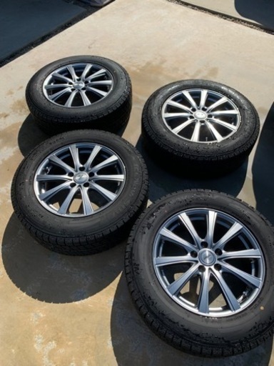 決定　スタッドレスタイヤ　ハリアー使用