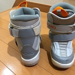 子供　スノーボード3点セット　ロシニョール、K2