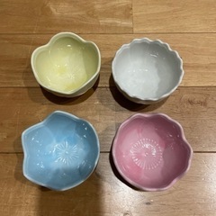 可愛い小鉢セット　4点の画像